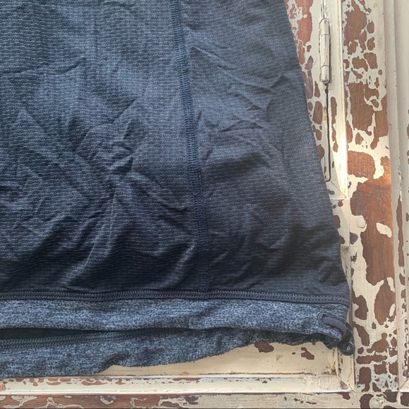 Lululemon Drawstring Tee - Picture 7 of 7